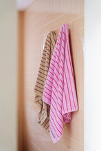 Drap de plage Naram pink ski patrol - BONGUSTA